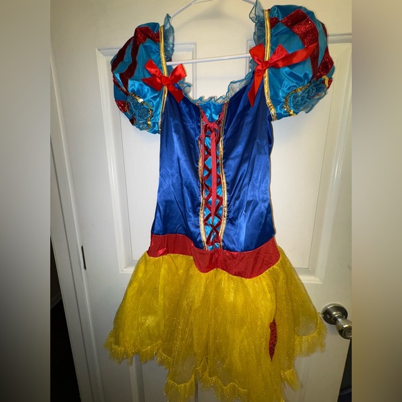 Girls Snow White costume - Picture 1 of 2